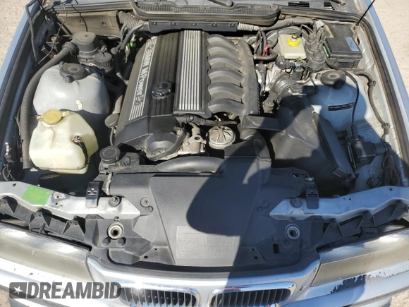 1997 BMW M3 z VIN WBSCD9325VEE06798, wystawiony jako Copart lot #74915394 z przebiegiem Nie podano mil oraz Czysty tytuł • Clean title. Historia ofert i sprzedaży dostępna na DreamBid. Obrazek 11.