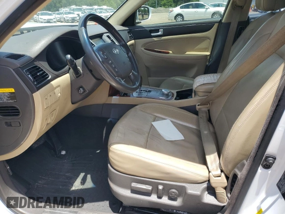 2014 Hyundai Genesis 3.8L z VIN KMHGC4DD7EU262510, wystawiony jako Copart lot #58866875 z przebiegiem Nie podano mil oraz Szkoda całkowita • Salvage title. Historia ofert i sprzedaży dostępna na DreamBid. Obrazek 7.