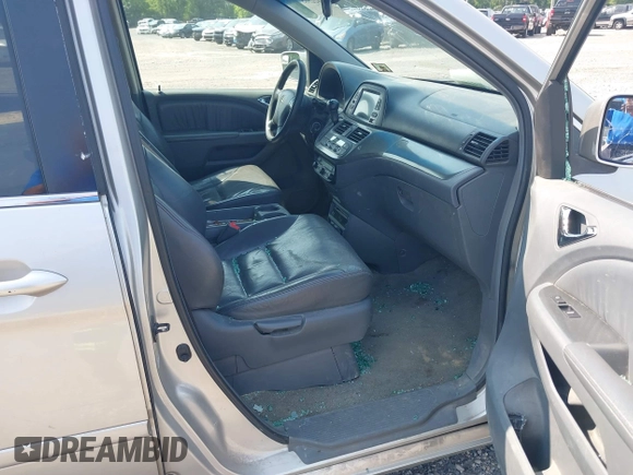 2005 Honda Odyssey EX-L z VIN 5FNRL38785B036142, wystawiony jako IAAI lot #42422595 z przebiegiem 190 083 mil mil oraz . Historia ofert i sprzedaży dostępna na DreamBid. Obrazek 5.