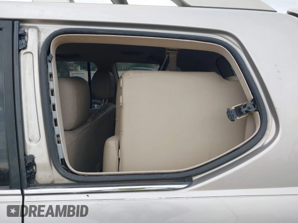 2003 Lexus GX 470 z VIN JTJBT20X230003105, wystawiony jako IAAI lot #42063855 z przebiegiem 204 004 mil mil oraz . Historia ofert i sprzedaży dostępna na DreamBid. Obrazek 6.