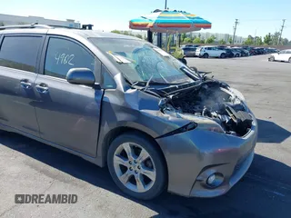 2017 Toyota Sienna SE with VIN 5TDXZ3DC3HS878945, listed as a IAAI auction lot 42624902 with 93,038 mi miles and . Bid and sale history available at DreamBid. Image 1.