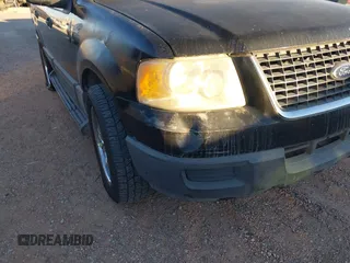 2006 Ford Expedition XLS with VIN 1FMPU13516LA28019, listed as a IAAI auction lot 41314147 with 220,636 mi miles. Bid and sale history available at carsss.com. Image 6.