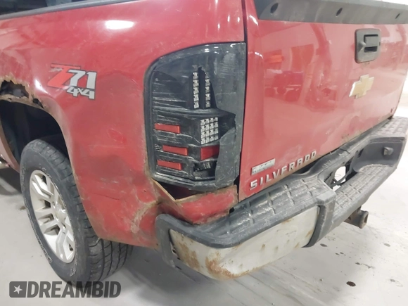 2012 Chevrolet Silverado 1500 LT with VIN 1GCRKSE79CZ259900, listed as a IAAI auction lot 41973761 with 281,501 mi miles. Bid and sale history available at carsss.com. Image 6.
