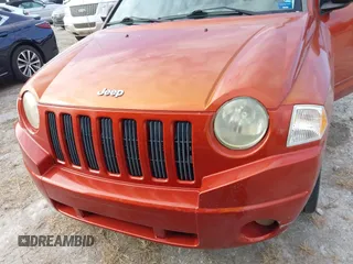 2008 Jeep Compass Sport with VIN 1J8FT47048D558171, listed as a IAAI auction lot 40563245 with 115,301 mi miles. Bid and sale history available at carsss.com. Image 6.