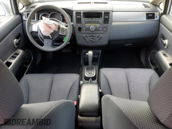 2007 Nissan Versa SL z VIN 3N1BC11EX7L454398, wystawiony jako Copart lot #78073444 z przebiegiem 94 568 mil mil oraz Szkoda całkowita • Salvage title. Historia ofert i sprzedaży dostępna na DreamBid. Obrazek 8.