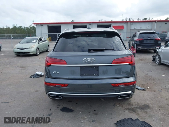 2023 Audi Q5 S line Premium Plus z VIN WA1EAAFY6P2161080, wystawiony jako IAAI lot #41282613 z przebiegiem 20 268 mil mil oraz . Historia ofert i sprzedaży dostępna na DreamBid. Obrazek 16.
