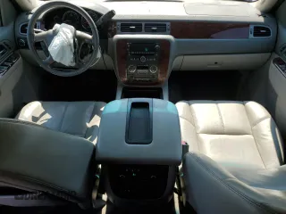 2013 Chevrolet Tahoe LT with VIN 1GNSCBE0XDR344268, listed as a Copart auction lot 62084475 with 171,603 mi miles and Salvage title. Bid and sale history available at DreamBid. Image 8.