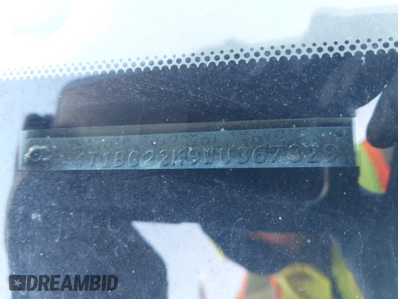 1998 Toyota Camry LE z VIN 4T1BG22K9WU367829, wystawiony jako IAAI lot #41820041 z przebiegiem 226 699 mil mil oraz . Historia ofert i sprzedaży dostępna na DreamBid. Obrazek 9.