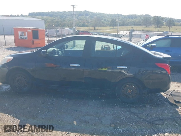 2014 Nissan Versa SV with VIN 3N1CN7AP2EL836604, listed as a IAAI auction lot 40574887 with 105,057 mi miles. Bid and sale history available at carsss.com. Image 14.