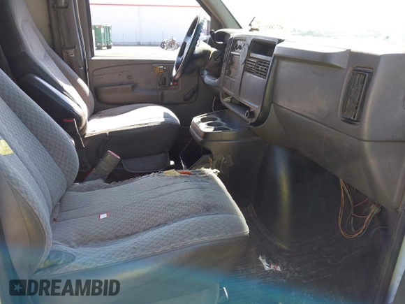 2005 Chevrolet Express Cargo with VIN 1GCFG15X851240707, listed as a IAAI auction lot 42789027 with 345,871 mi miles and . Bid and sale history available at DreamBid. Image 5.