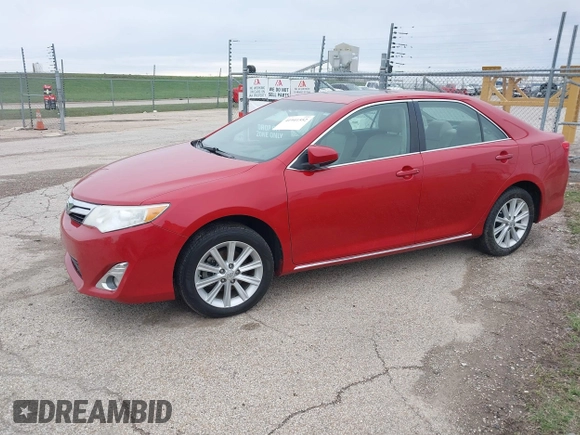 2013 Toyota Camry L with VIN 4T4BF1FK1DR311524, listed as a IAAI auction lot 41941552 with 184,566 mi miles. Bid and sale history available at carsss.com. Image 2.