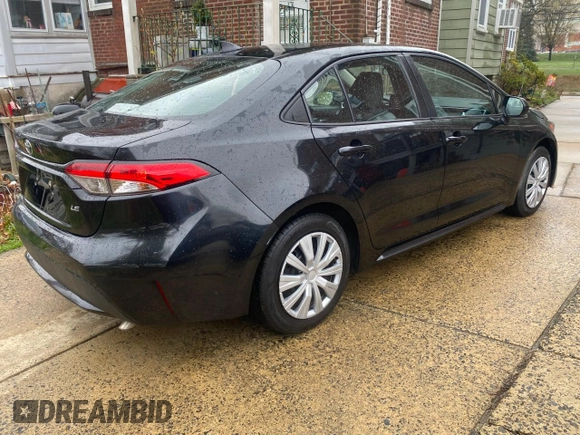 2020 Toyota Corolla LE with VIN 5YFEPRAE7LP104608, listed as a Copart auction lot 52358585 with 48,825 mi miles and Clean Title. Bid and sale history available at DreamBid. Image 4.