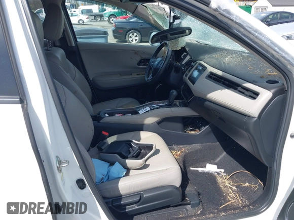 2016 Honda HR-V EX-L w/Navi with VIN 3CZRU6H75GM733050, listed as a IAAI auction lot 41832971 with 85,753 mi miles. Bid and sale history available at carsss.com. Image 5.