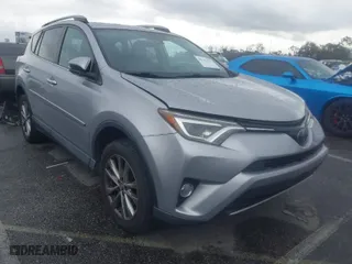 2017 Toyota RAV4 Limited with VIN 2T3DFREV8HW633104, listed as a IAAI auction lot 41781937 with 77,089 mi miles. Bid and sale history available at carsss.com. Image 1.