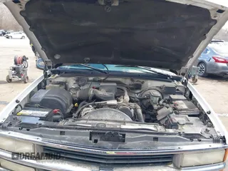 1996 Chevrolet Silverado 1500 with VIN 1GCEC14M5TZ100322, listed as a IAAI auction lot 41785244 with 181,476 mi miles and . Bid and sale history available at DreamBid. Image 10.