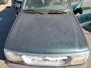 1996 Ford Explorer XL z VIN 1FMDU34X0TUC31973, wystawiony jako Copart lot #87892655 z przebiegiem 142 774 mil mil oraz Tytuł czysty. Historia ofert i sprzedaży dostępna na DreamBid. Obrazek 11.