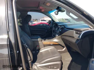 2018 Chevrolet Suburban LT with VIN 1GNSCHKCXJR262926, listed as a IAAI auction lot 41675862 with 181,117 mi miles. Bid and sale history available at carsss.com. Image 5.