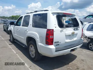 2007 Chevrolet Tahoe LTZ with VIN 1GNFC13067R365671, listed as a IAAI auction lot 42488123 with 255,079 mi miles and . Bid and sale history available at DreamBid. Image 3.
