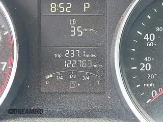 2015 Volkswagen Jetta SE с VIN 3VWD17AJ3FM354676, выставлен на аукционе IAAI как лот 42324721 с пробегом 122 763 миль миль и . История ставок и продаж доступна на DreamBid. Изображение 15.
