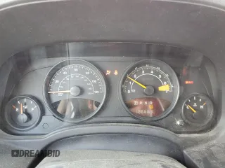 2015 Jeep Patriot Altitude z VIN 1C4NJRBB2FD135164, wystawiony jako Copart lot #56662475 z przebiegiem 186 663 mil mil oraz Szkoda całkowita • Salvage title. Historia ofert i sprzedaży dostępna na DreamBid. Obrazek 9.