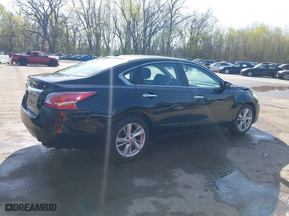 2015 Nissan Altima 2.5 S with VIN 1N4AL3AP6FC597080, listed as a IAAI auction lot 41961345 with 161,016 mi miles. Bid and sale history available at carsss.com. Image 13.
