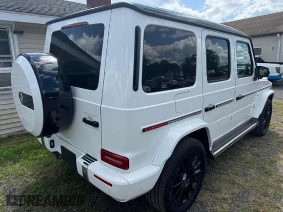 2019 Mercedes-Benz G 550 with VIN WDCYC6BJ8KX311506, listed as a Copart auction lot 68705574 with 85,516 mi miles and Clean Title. Bid and sale history available at DreamBid. Image 3.