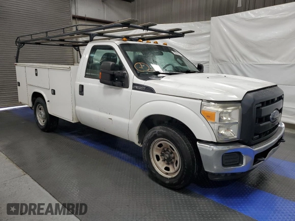 2015 Ford F-350 with VIN 1FDBF3E6XFEB15072, listed as a Copart auction lot 51690075 with 187,272 mi miles and Clean title. Bid and sale history available at DreamBid. Image 4.