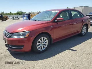 2015 Volkswagen Passat Wolfsburg Edition with VIN 1VWAT7A38FC036178, listed as a Copart auction lot 61428555 with 146,927 mi miles and Salvage title. Bid and sale history available at DreamBid. Image 1.
