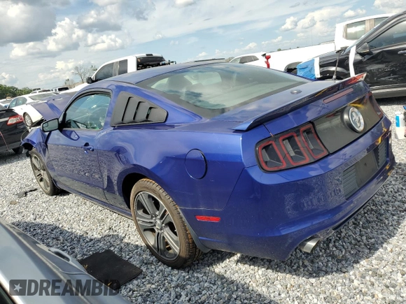 2013 Ford Mustang V6 z VIN 1ZVBP8AM4D5253929, wystawiony jako Copart lot #61657285 z przebiegiem Nie podano mil oraz Nie do naprawy • Non repairable. Historia ofert i sprzedaży dostępna na DreamBid. Obrazek 2.