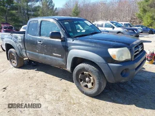 2006 Toyota Tacoma with VIN 5TEUU42N26Z302324, listed as a IAAI auction lot 41931925 with 267,743 mi miles. Bid and sale history available at carsss.com. Image 1.