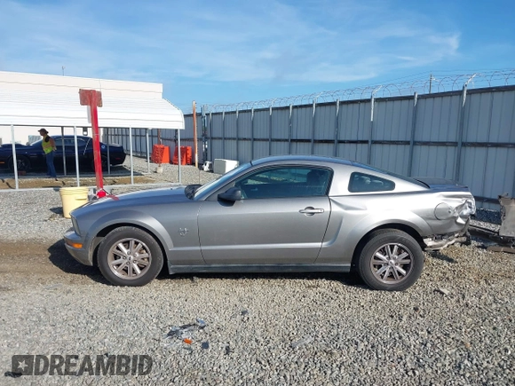 2009 Ford Mustang with VIN 1ZVHT80N495114004, listed as a IAAI auction lot 42518913 with 184,030 mi miles and . Bid and sale history available at DreamBid. Image 15.
