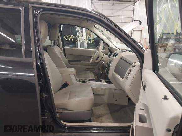 2011 Ford Escape XLT с VIN 1FMCU9DG9BKB14059, выставлен на аукционе IAAI как лот 42175947 с пробегом 113 901 миль миль и . История ставок и продаж доступна на DreamBid. Изображение 5.