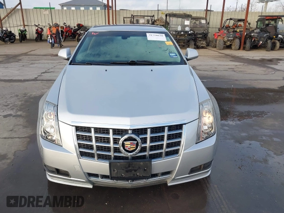 2013 Cadillac CTS Sedan Luxury with VIN 1G6DE5E55D0174224, listed as a IAAI auction lot 41750628 with 71,738 mi miles. Bid and sale history available at carsss.com. Image 13.