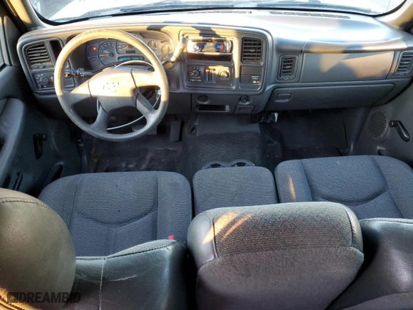 2003 Chevrolet Silverado 1500 LS with VIN 2GCEC19X631340698, listed as a Copart auction lot 82130264 with 223,986 mi miles and Clean Title. Bid and sale history available at carsss.com. Image 8.