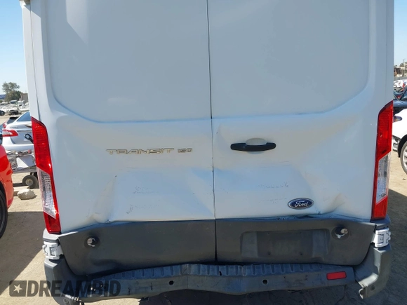 2015 Ford Transit Cargo with VIN 1FTNE2CM4FKA07886, listed as a IAAI auction lot 42446968 with 124,632 mi miles and . Bid and sale history available at DreamBid. Image 6.
