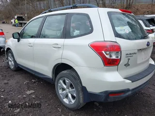 2015 Subaru Forester 2.5i with VIN JF2SJABC5FH523593, listed as a IAAI auction lot 41924926 with 115,836 mi miles. Bid and sale history available at carsss.com. Image 3.