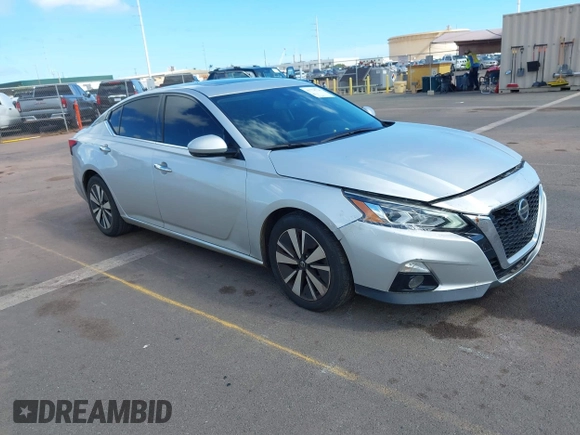 2020 Nissan Altima 2.5 SL with VIN 1N4BL4EV2LC135355, listed as a IAAI auction lot 41778726 with 104,603 mi miles. Bid and sale history available at carsss.com. Image 1.