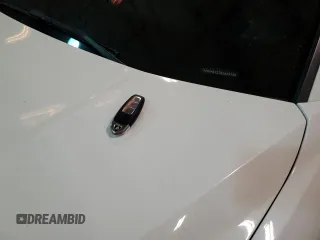2019 Lamborghini Urus z VIN ZPBUA1ZL7KLA03750, wystawiony jako Copart lot #75397654 z przebiegiem Nie podano mil oraz Szkody całkowita. Historia ofert i sprzedaży dostępna na DreamBid. Obrazek 13.