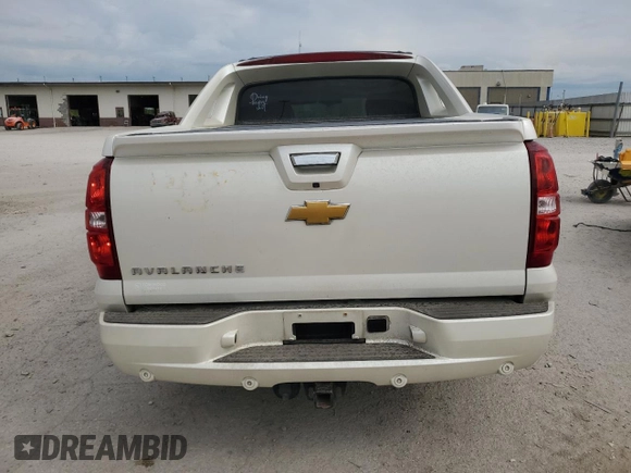 2012 Chevrolet Avalanche LTZ with VIN 3GNTKGE70CG305592, listed as a Copart auction lot 68987764 with 140,919 mi miles and Salvage Title. Bid and sale history available at carsss.com. Image 6.