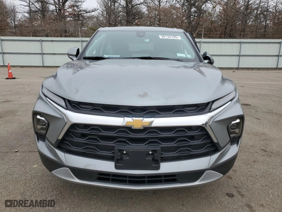 2024 Chevrolet Blazer LT with VIN 3GNKBHR40RS157242, listed as a Copart auction lot 50134195 with 7,253 mi miles and Salvage Title. Bid and sale history available at carsss.com. Image 5.