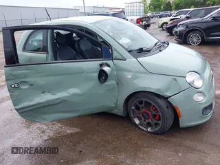 2015 FIAT 500 Sport z VIN 3C3CFFBR5FT663509, wystawiony jako IAAI lot #42117175 z przebiegiem 81 358 mil mil oraz . Historia ofert i sprzedaży dostępna na DreamBid. Obrazek 14.