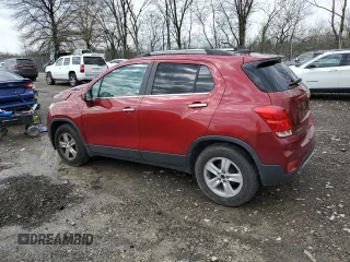 2020 Chevrolet Trax LT z VIN 3GNCJLSB9LL112868, wystawiony jako Copart lot #51441645 z przebiegiem 38 502 mil mil oraz Szkody całkowita. Historia ofert i sprzedaży dostępna na DreamBid. Obrazek 2.