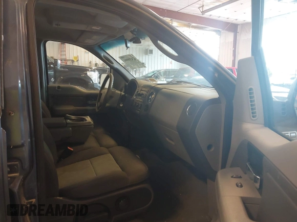2005 Ford F-150 XLT с VIN 1FTRW12W15KD36829, выставлен на аукционе IAAI как лот 42438984 с пробегом Не указан миль и . История ставок и продаж доступна на DreamBid. Изображение 5.