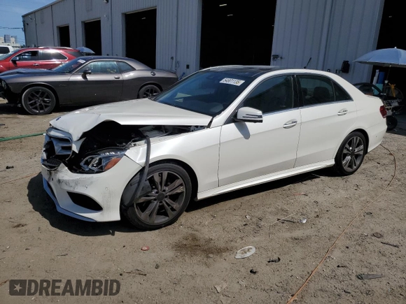 2014 Mercedes-Benz E 350 Sport z VIN WDDHF5KBXEA943629, wystawiony jako Copart lot #54801135 z przebiegiem 150 397 mil mil oraz Szkoda całkowita • Salvage title. Historia ofert i sprzedaży dostępna na DreamBid. Obrazek 1.