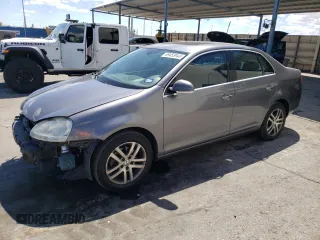 2005 Volkswagen Jetta 2.5L with VIN 3VWDF71K45M643395, listed as a Copart auction lot 69455944 with Not provided miles and Salvage title. Bid and sale history available at DreamBid. Image 1.