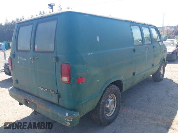 1989 Dodge Cargo with VIN 2B7HB21Y3KK331539, listed as a IAAI auction lot 42153481 with 19,425 mi miles. Bid and sale history available at carsss.com. Image 4.