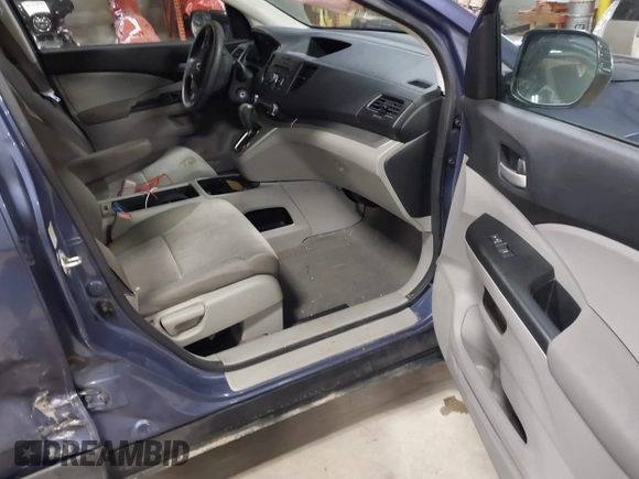 2014 Honda CR-V LX with VIN 2HKRM4H36EH705770, listed as a IAAI auction lot 41646051 with 120,719 mi miles. Bid and sale history available at carsss.com. Image 5.