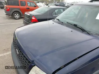 2005 Ford Explorer XLS с VIN 1FMZU72K75ZA30064, выставлен на аукционе IAAI как лот 42007610 с пробегом 252 430 миль миль и . История ставок и продаж доступна на DreamBid. Изображение 6.