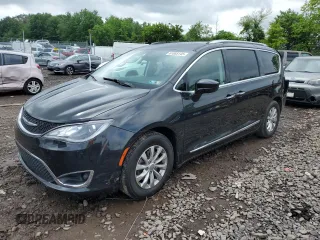 2019 Chrysler Pacifica Touring L with VIN 2C4RC1BG3KR721341, listed as a Copart auction lot 61085145 with 54,921 mi miles and Salvage title. Bid and sale history available at DreamBid. Image 1.