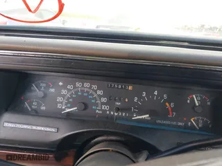 1998 Buick LeSabre Limited with VIN 1G4HR52K3WH511664, listed as a IAAI auction lot 41955496 with 175,913 mi miles. Bid and sale history available at carsss.com. Image 7.